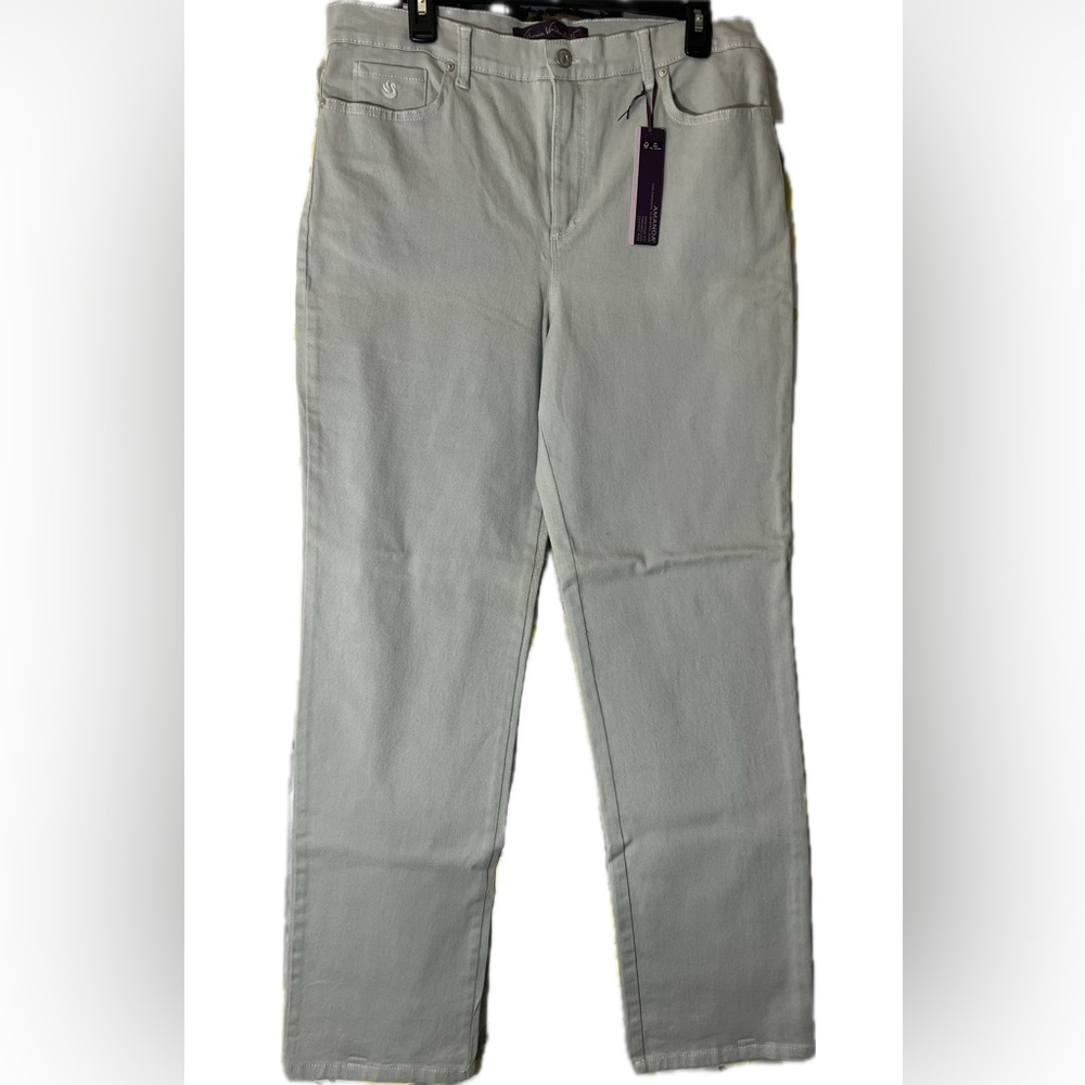 Classic Slimming Amanda light sage Jeans by Gloria Vanderbilt NWT